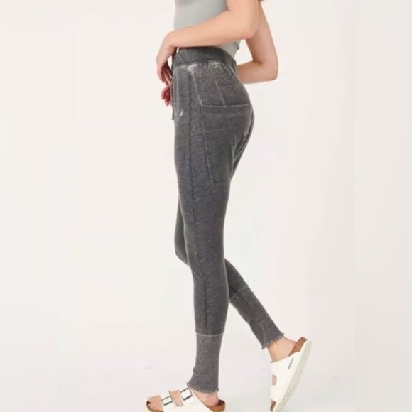 Free People Gray Leggings - Picture 3 of 10